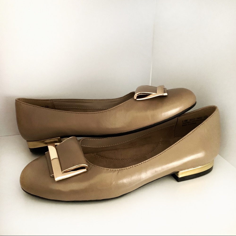 Aerosoles Good Times Leather Flats